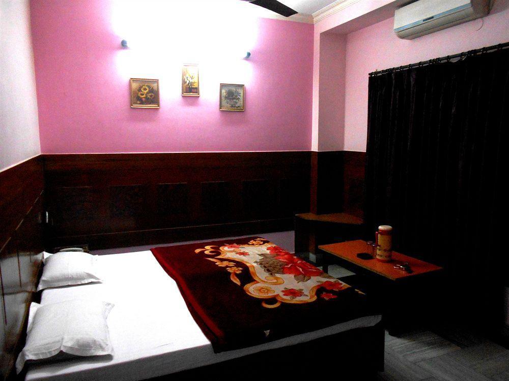 Hotel Ajay International Agra  Bagian luar foto